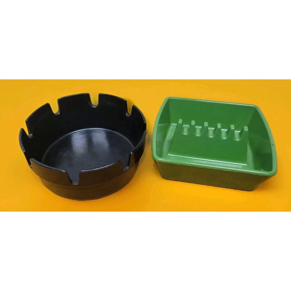 Pair of VTG Ashtrays Tablecraft 263 GES-Line 351 Plastic MCM smoking cigarette